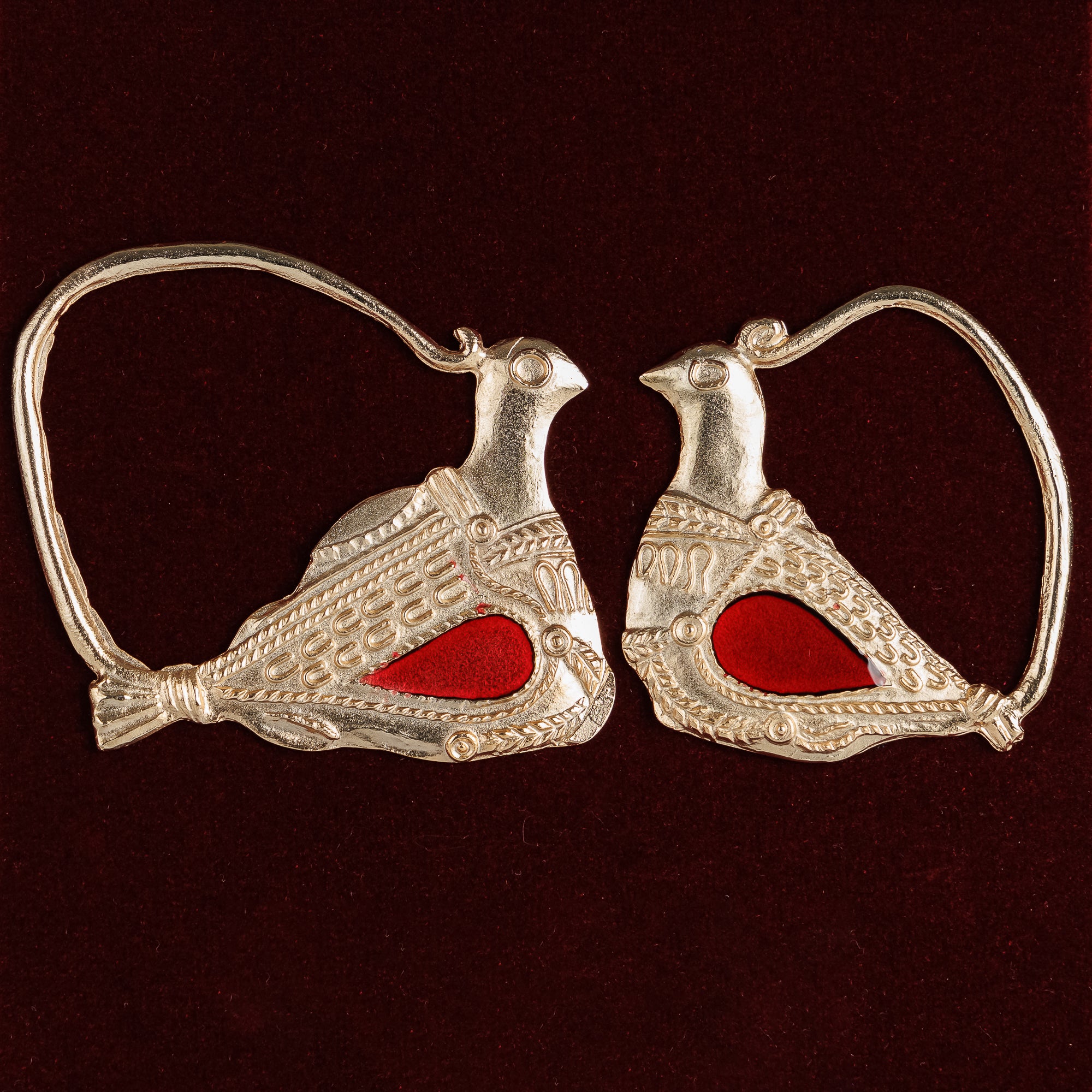 Golden Doves Earrings – A Symbol of Love and Peace in Ancient Macedonia