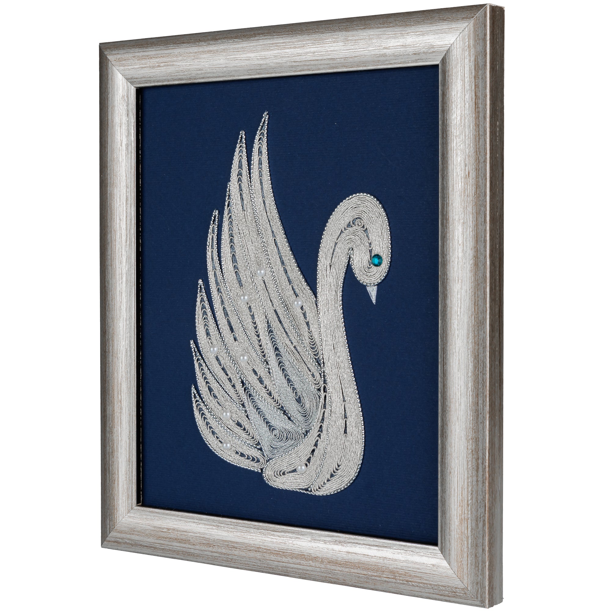 Swan – A Symbol of Eternal Grace and Fidelity